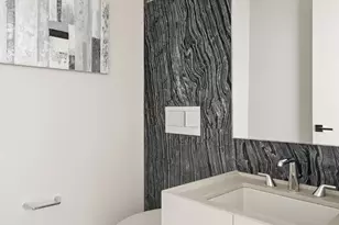 121 E 22nd St, New York City, NY 10010 - Photo 5
