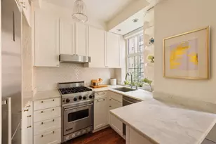 405 W 23rd St, New York City, NY 10011 - Photo 3