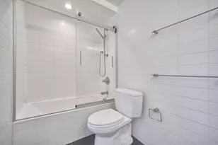 200 E 11th St, New York City, NY 10003 - Photo 11