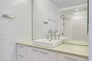 200 E 11th St, New York City, NY 10003 - Photo 13