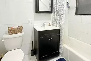 333 W 43rd St, New York, NY 10036 - Photo 7