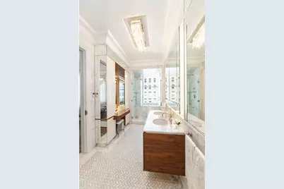 2211 Broadway #5A, New York City, NY 10024 - Photo 7