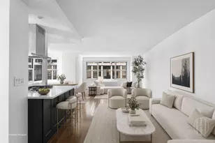 77 W 55th St, New York City, NY 10019 - Photo 3