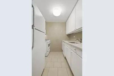 106 Central Park S #8O, New York, NY 10019 - Photo 3
