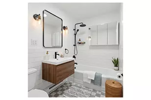 135 E 54th St, New York City, NY 10022 - Photo 3