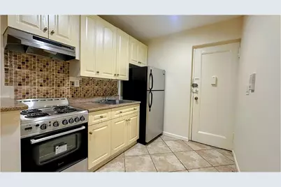 415 E 75th Street #4, New York, NY 10021 - Photo 3