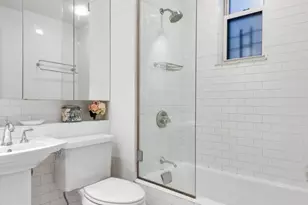 139 E 94th St, New York City, NY 10128 - Photo 9