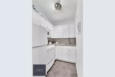 220 E 67th Street #4B, New York City, NY 10065 - Photo 5