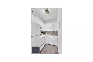 220 E 67th St, New York City, NY 10065 - Photo 5