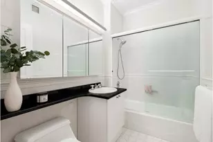350 E 82nd St, New York City, NY 10028 - Photo 5