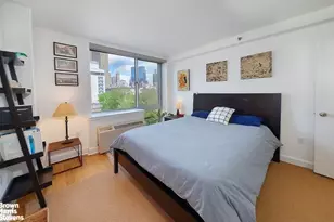 505 W 47th St, New York City, NY 10036 - Photo 13