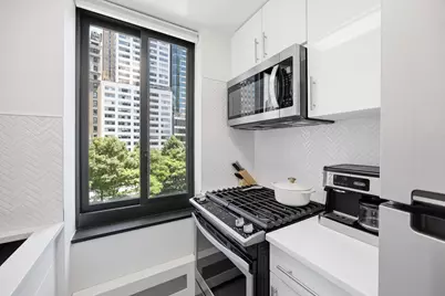 200 Rector Place #4U, New York City, NY 10280 - Photo 5