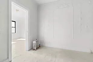 567 W 184th St, New York City, NY 10033 - Photo 5