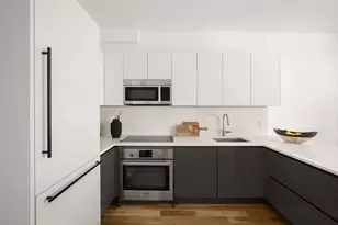256 W 88th St, New York City, NY 10024 - Photo 3
