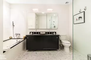 70 Washington St, New York City, NY 11201 - Photo 3