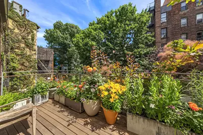 264 W 12th Street, New York City, NY 10014 - Photo 11