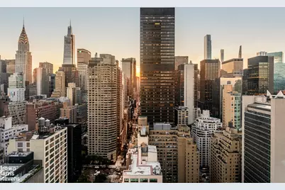 845 United Nations Plaza #37C, New York, NY 10017 - Photo 3