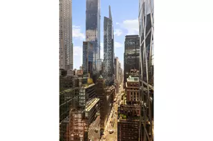 322 W 57th St, New York City, NY 10019 - Photo 13