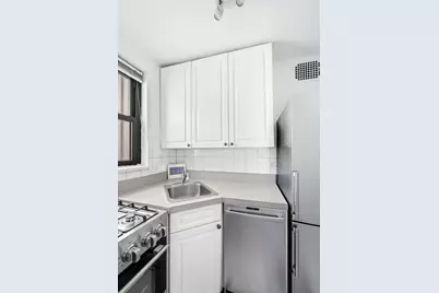 110 E 36th Street #8F, New York, NY 10016 - Photo 3