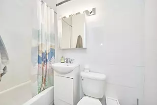 331 W 43rd St, New York City, NY 10036 - Photo 9