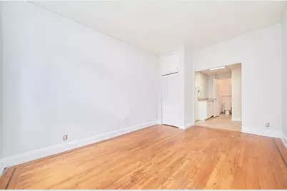 331 W 43rd Street #5A, New York City, NY 10036 - Photo 3