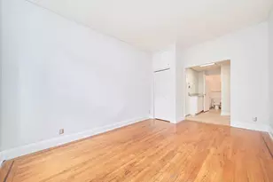 331 W 43rd St, New York City, NY 10036 - Photo 3