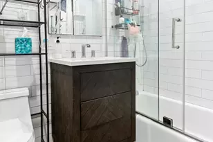 407 W 40th St, New York City, NY 10018 - Photo 7