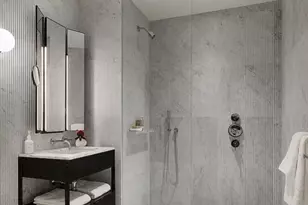 135 E 47th St, New York City, NY 10017 - Photo 7