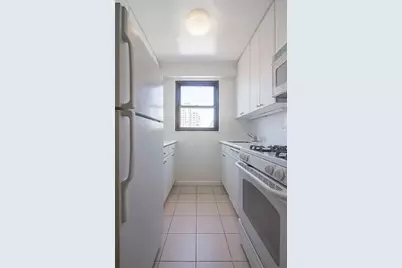 350 W 51st Street #5B, New York, NY 10019 - Photo 5