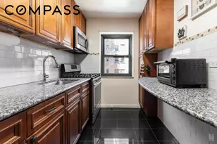 34-10 94th St, New York City, NY 11372 - Photo 3
