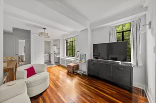320 E 42nd St, New York City, NY 10017 - Photo 7