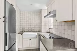 320 E 42nd St, New York City, NY 10017 - Photo 5