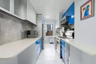 385 Grand St, New York City, NY 10002 - Photo 9