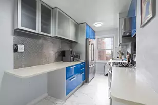 385 Grand St, New York City, NY 10002 - Photo 7