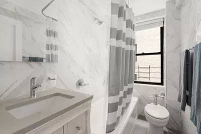 235 E 73rd Street #2H, New York City, NY 10021 - Photo 5