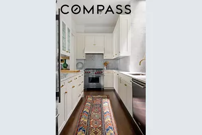 11 Gramercy Park S, New York City, NY 10003 - Photo 21