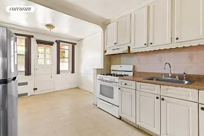 119 Pembroke Street, New York City, NY 11235 - Photo 9