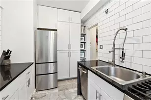 9411 Shore Rd, New York City, NY 11209 - Photo 7