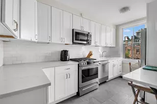 307 E 10th St, New York City, NY 10009 - Photo 15