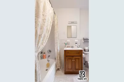 177 Thompson Street #19, New York, NY 10012 - Photo 5