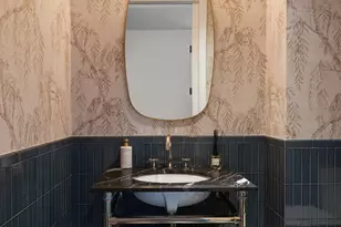 525 6th Ave, New York City, NY 10011 - Photo 15