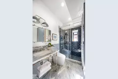 470 W 24th Street #19A, New York City, NY 10011 - Photo 9