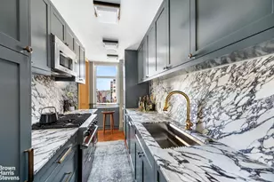 470 W 24th St, New York City, NY 10011 - Photo 5