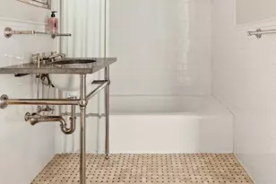 40 E 78th St, New York City, NY 10075 - Photo 7