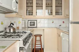 40 E 78th St, New York City, NY 10075 - Photo 3