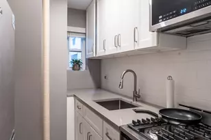 235 W 102nd St, New York, NY 10025 - Photo 5
