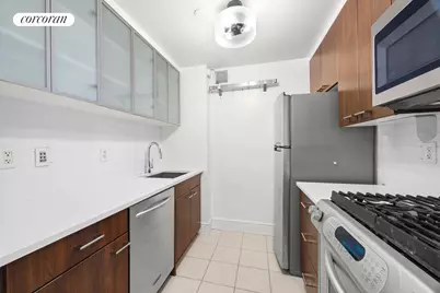 217 E 96th Street #31F, New York, NY 10128 - Photo 3