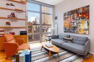 310 W 52nd St, New York City, NY 10019 - Photo 3