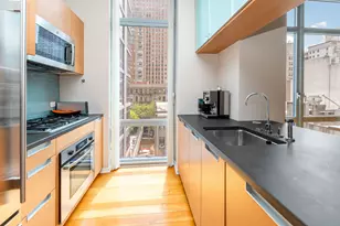 310 W 52nd St, New York City, NY 10019 - Photo 5