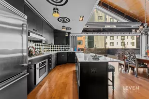135 W 4th St, New York, NY 10012 - Photo 9